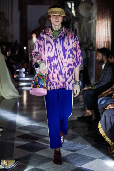 Look 41